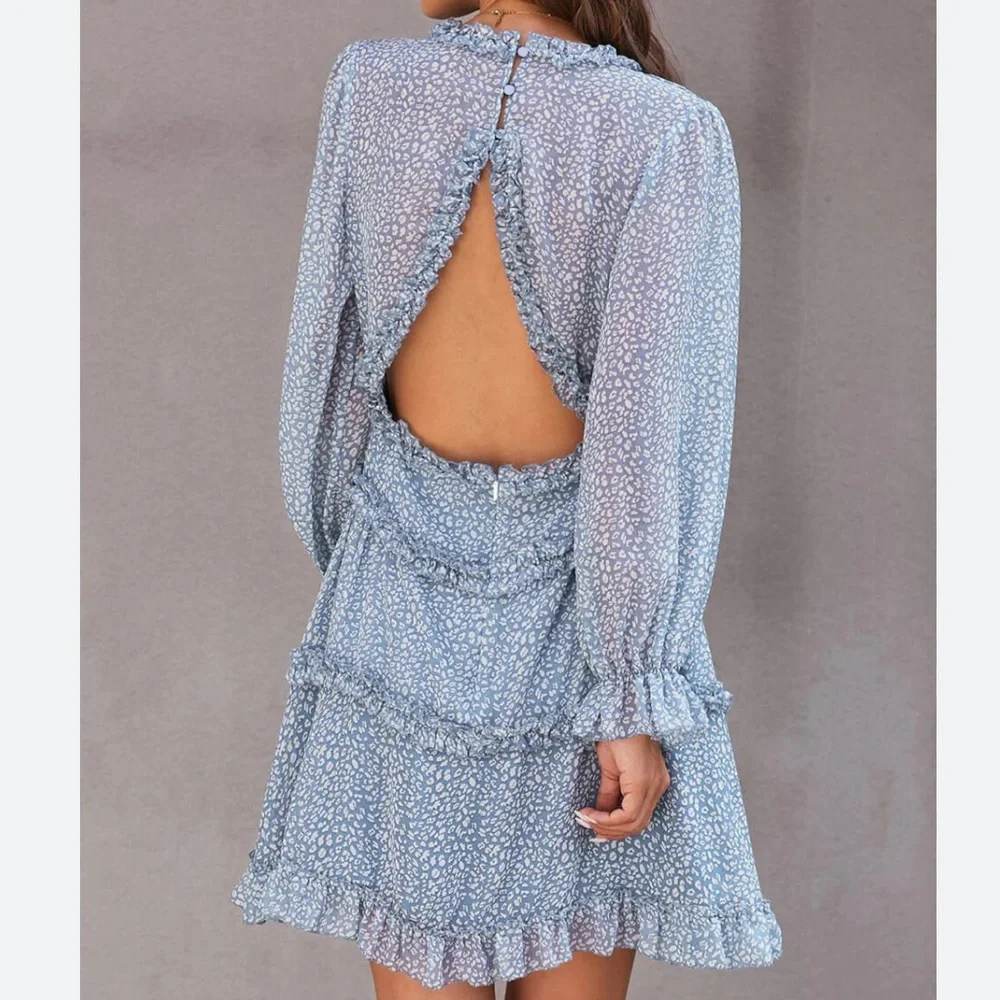 Flirty light blue deep v dress - Picture 5 of 5